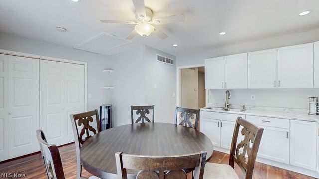 2786 Silverdale Drive, Norton, OH 44203