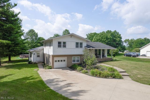 2786 Silverdale Drive, Norton, OH 44203