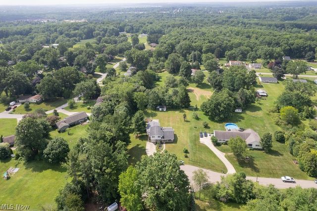 2786 Silverdale Drive, Norton, OH 44203