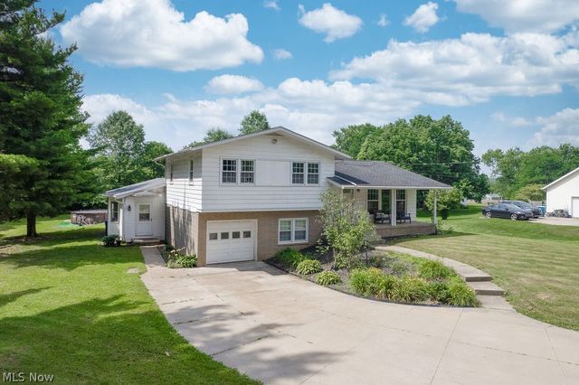 2786 Silverdale Drive, Norton, OH 44203