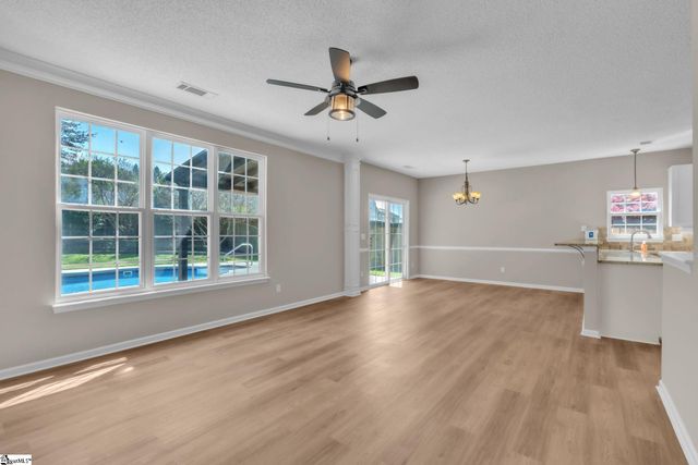 10 Hessell Court, Greer, SC 29650