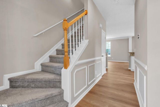 10 Hessell Court, Greer, SC 29650