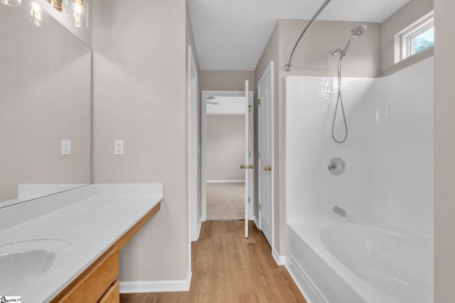 10 Hessell Court, Greer, SC 29650