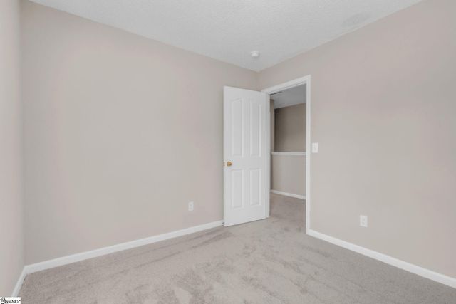 10 Hessell Court, Greer, SC 29650