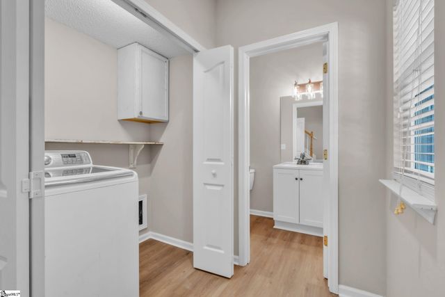 10 Hessell Court, Greer, SC 29650