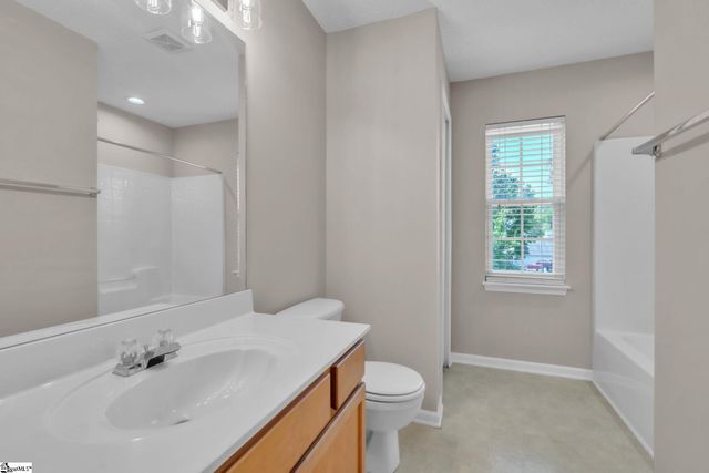 10 Hessell Court, Greer, SC 29650