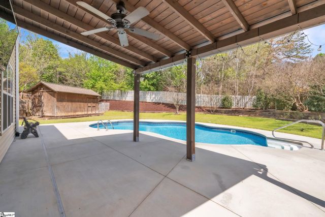 10 Hessell Court, Greer, SC 29650
