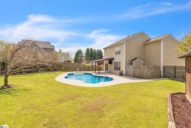 10 Hessell Court, Greer, SC 29650