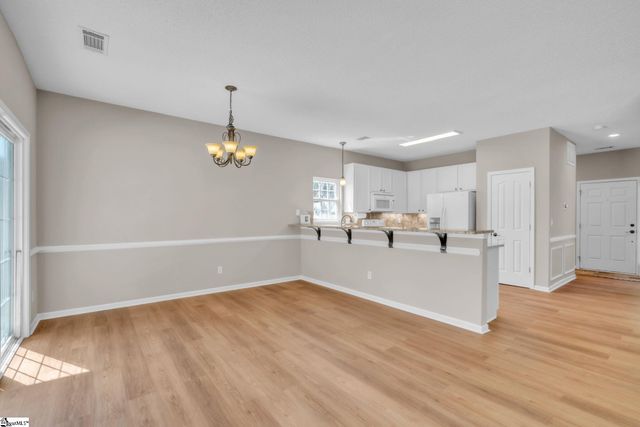 10 Hessell Court, Greer, SC 29650