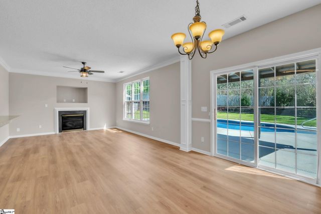 10 Hessell Court, Greer, SC 29650