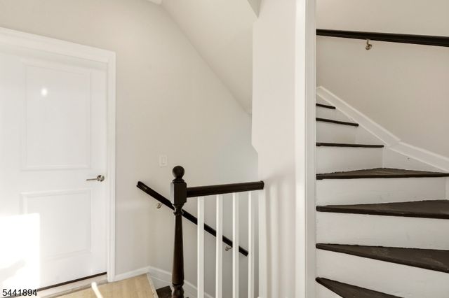 44 Fabyan Pl, Newark City, NJ 07108