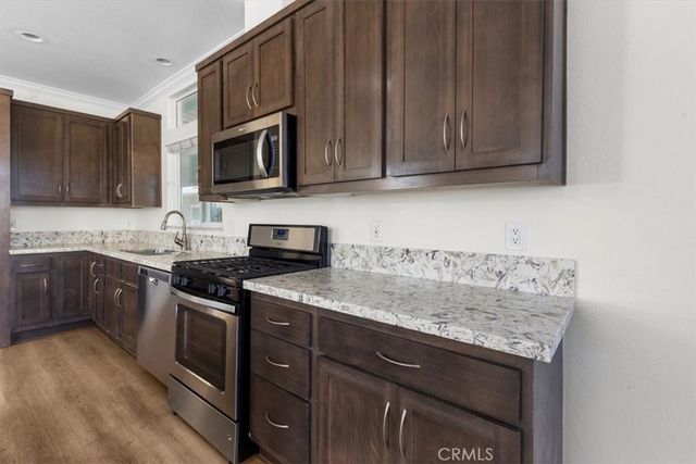 7652 Garfield Avenue 33, Huntington Beach, CA 92648