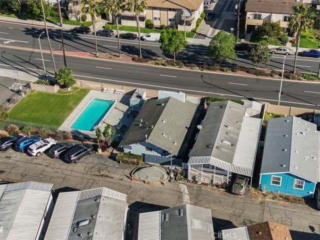 7652 Garfield Avenue 33, Huntington Beach, CA 92648