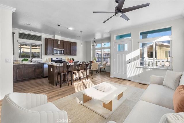 7652 Garfield Avenue 33, Huntington Beach, CA 92648