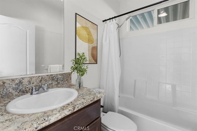 7652 Garfield Avenue 33, Huntington Beach, CA 92648