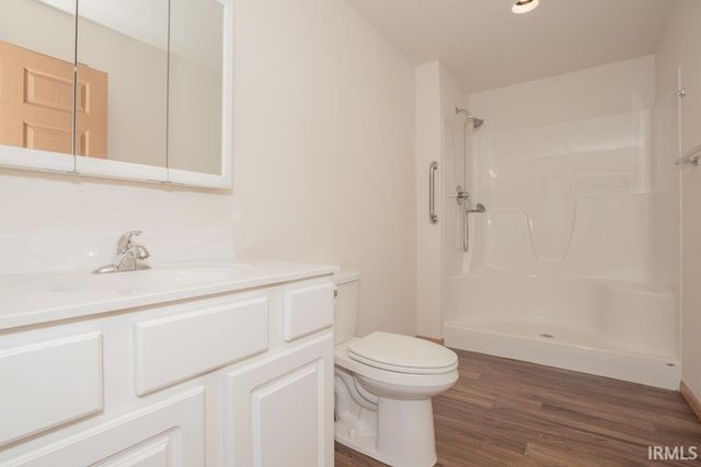 300 Waggoner Avenue, Evansville, IN 47713