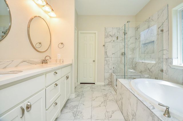 35 S Marshside Place, Spring, TX 77389