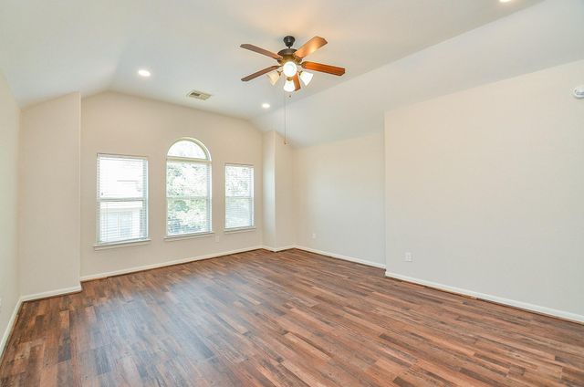 35 S Marshside Place, Spring, TX 77389