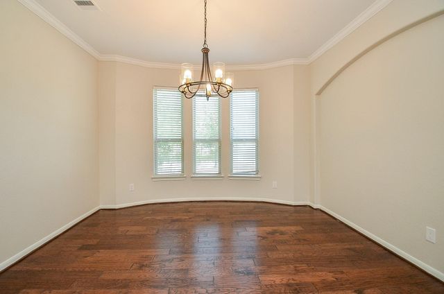 35 S Marshside Place, Spring, TX 77389