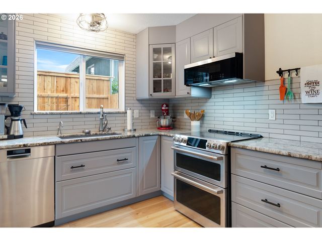 20 Sw 143RD Ave, Beaverton, OR 97006