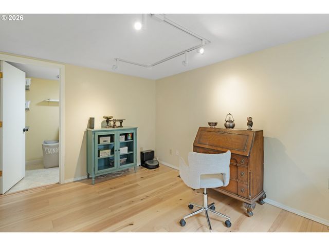 20 Sw 143RD Ave, Beaverton, OR 97006