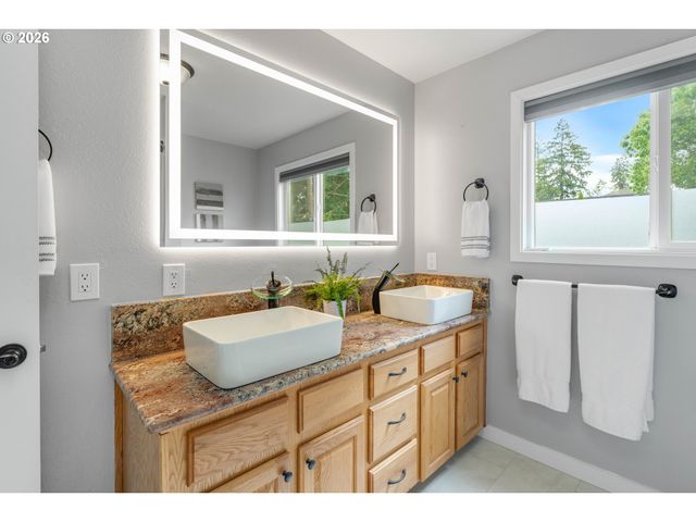 20 Sw 143RD Ave, Beaverton, OR 97006