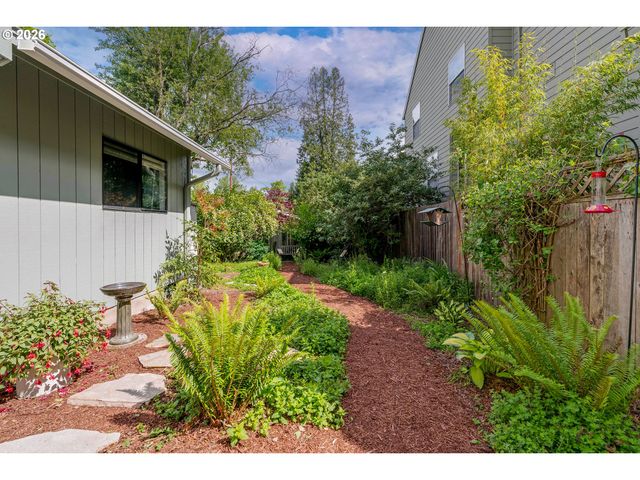 20 Sw 143RD Ave, Beaverton, OR 97006
