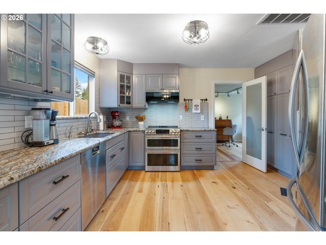 20 Sw 143RD Ave, Beaverton, OR 97006