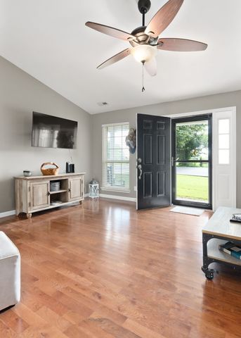 143 Old Qualls Rd, Cookeville, TN 38506