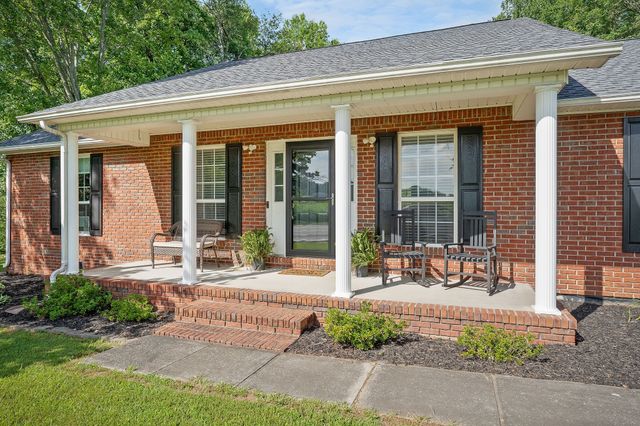 143 Old Qualls Rd, Cookeville, TN 38506