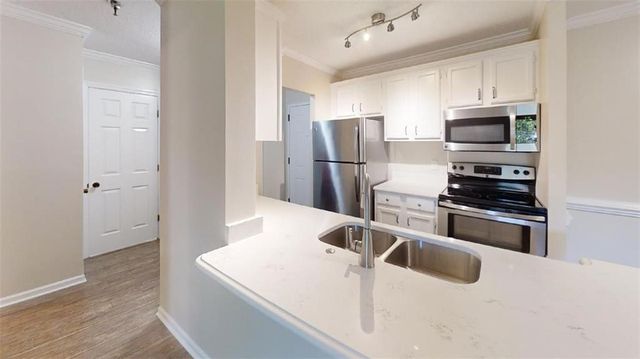 300 Johnson Ferry Road NE B202, Sandy Springs, GA 30328