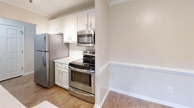300 Johnson Ferry Road NE B202, Sandy Springs, GA 30328