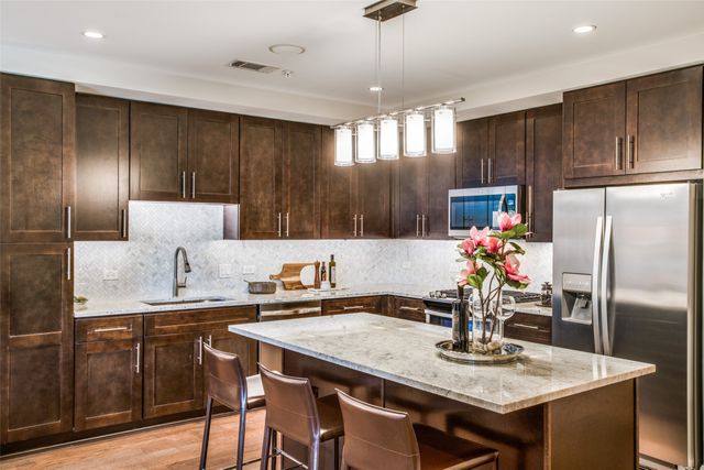 4719 Cole Avenue 266, Dallas, TX 75205