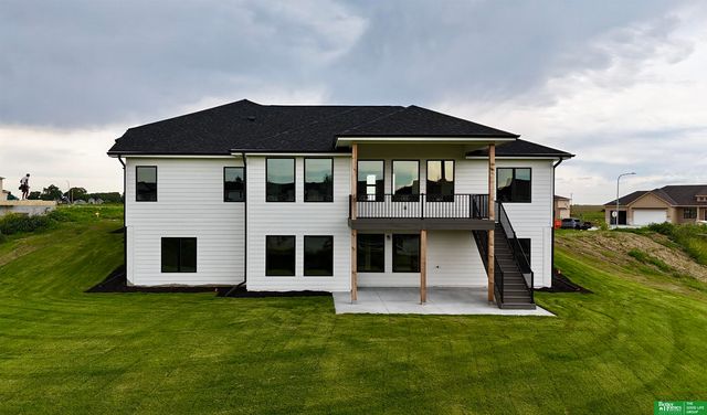 6517 S 214th Street, Elkhorn, NE 68022