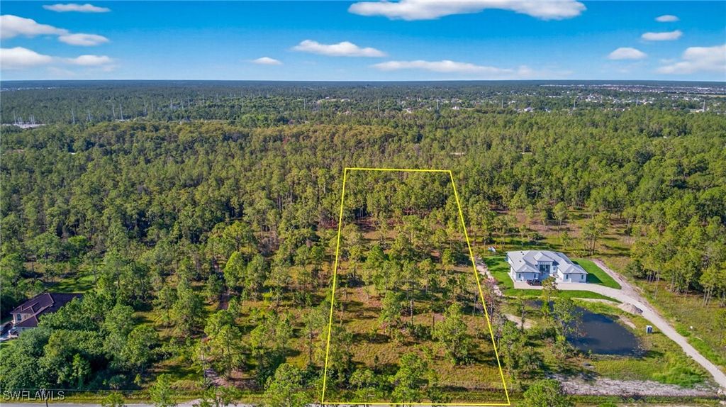 2874 52nd AVE NE, Naples, FL 34120