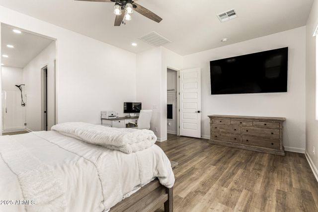 35562 N GEMSTONE Way, San Tan Valley, AZ 85144