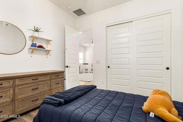 35562 N GEMSTONE Way, San Tan Valley, AZ 85144