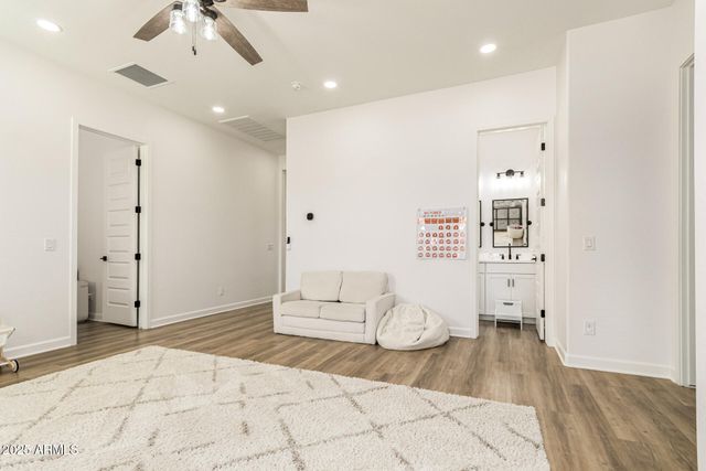 35562 N GEMSTONE Way, San Tan Valley, AZ 85144