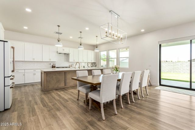 35562 N GEMSTONE Way, San Tan Valley, AZ 85144