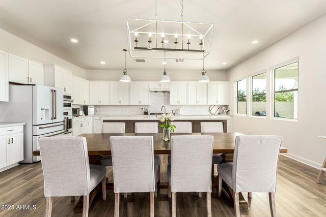 35562 N GEMSTONE Way, San Tan Valley, AZ 85144