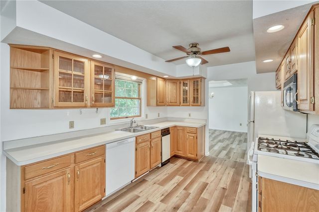 6578 Lakeside Road, Ontario, NY 14519