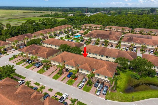 9500 SW Otter Lane, Stuart, FL 34997