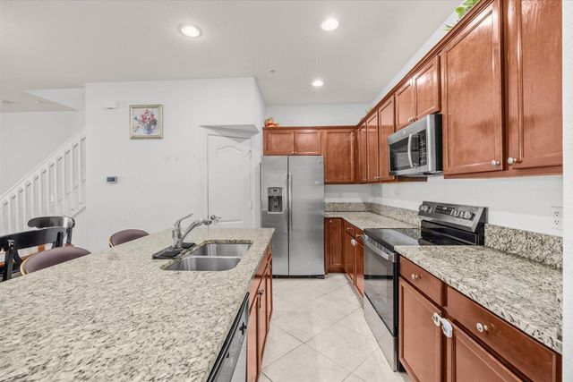 9500 SW Otter Lane, Stuart, FL 34997