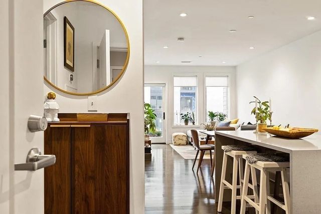 2 West 6th St. 303, Boston, MA 02127