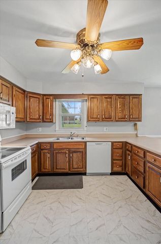 16 Whitebridge Lane, Frankfort, KY 40601