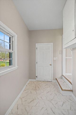 16 Whitebridge Lane, Frankfort, KY 40601