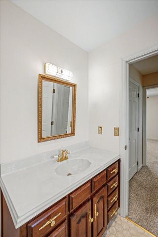 16 Whitebridge Lane, Frankfort, KY 40601