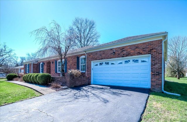 16 Whitebridge Lane, Frankfort, KY 40601