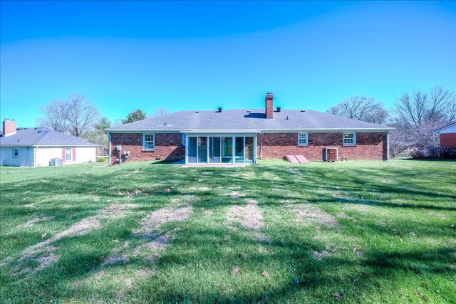 16 Whitebridge Lane, Frankfort, KY 40601