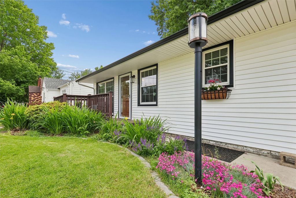 1248 57th Street, Des Moines, IA 50311